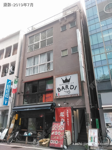 西部ビルの外観