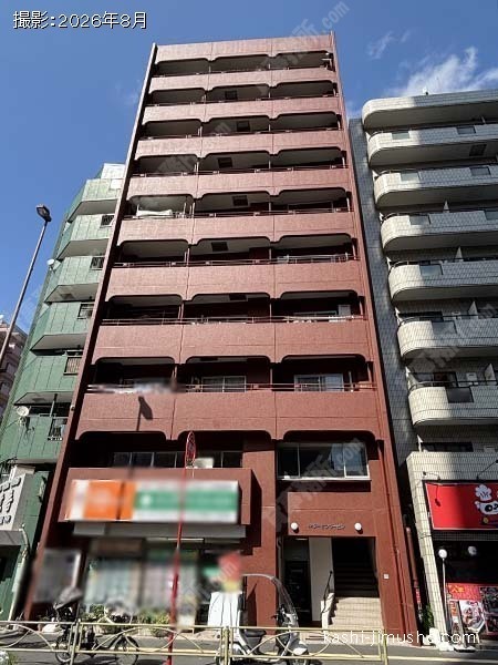 ギターセンタービルの外観