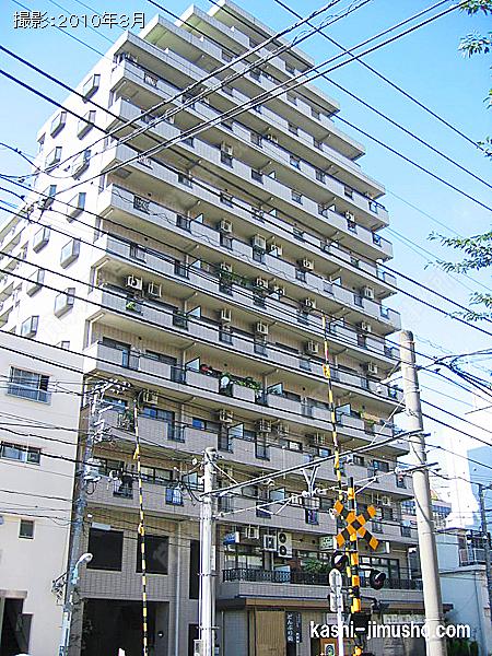大塚台パークサイドビルの外観
