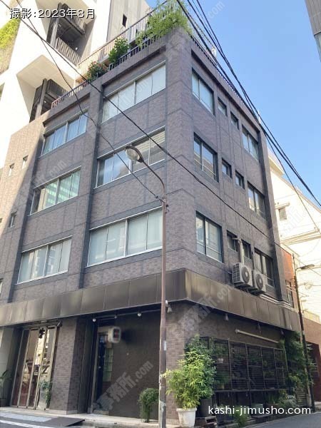 佐藤ビルの外観