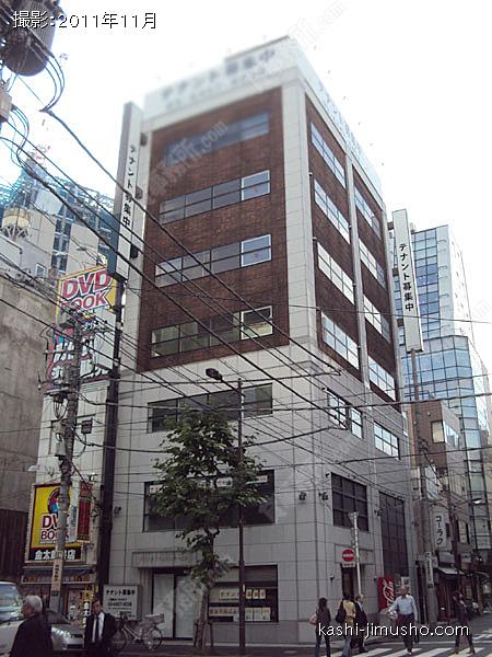 新東明神田ビルの外観