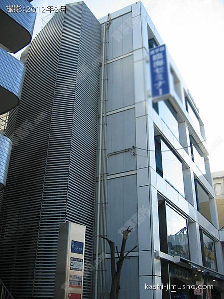 南烏山柏屋ビルの外観