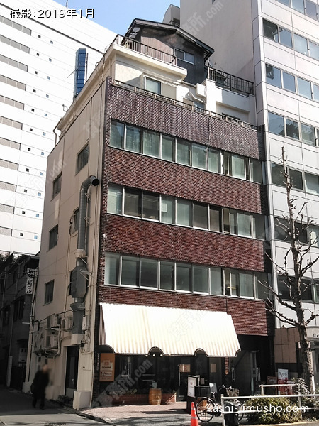 岡田ビルの外観