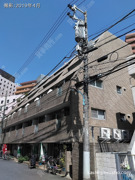 シェモワ新宿ビルの外観