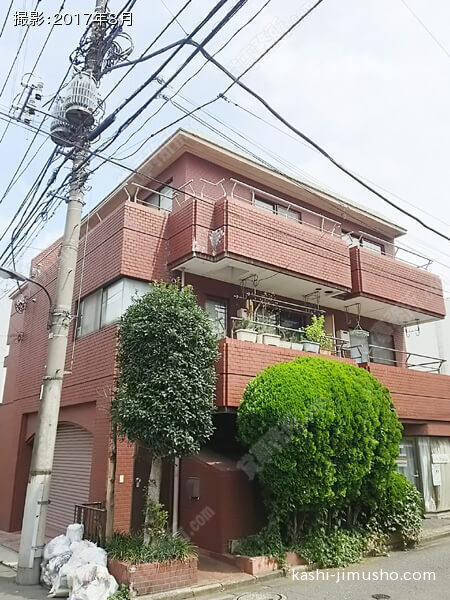 クレストビルの外観