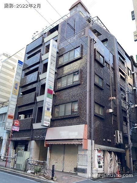 セントフォービルの外観