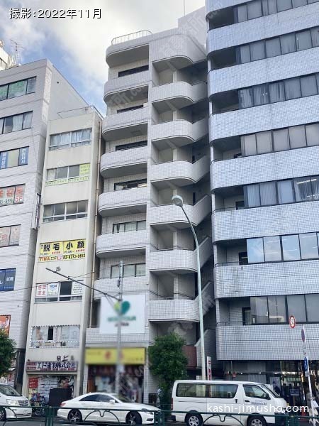 岡埜ビルの外観