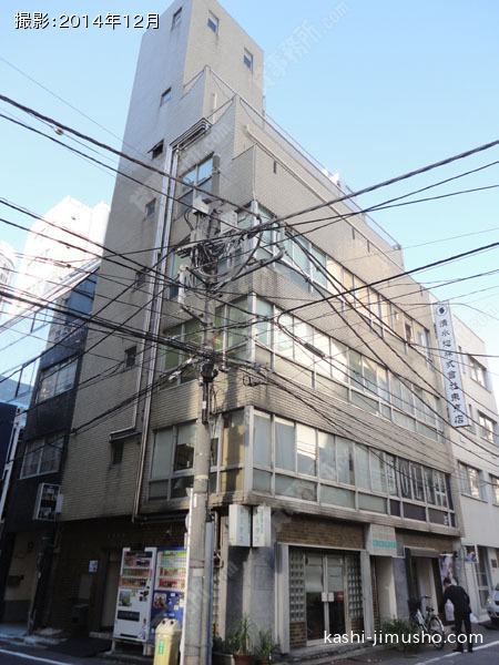 山梅ビルの外観
