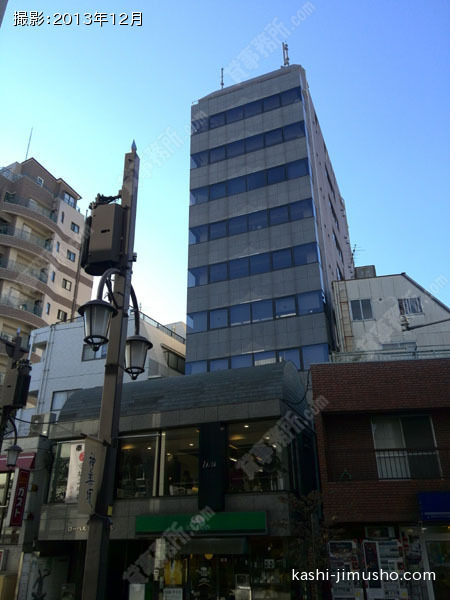 ローベル神楽坂ビルの外観
