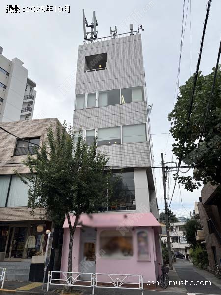 鈴円代官山ビルの外観