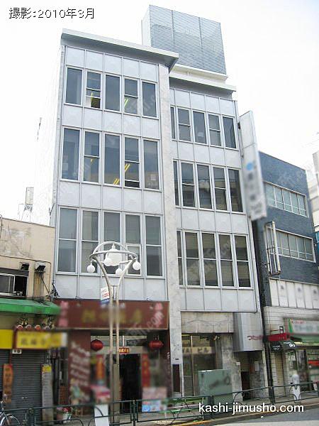 カワイビルの外観