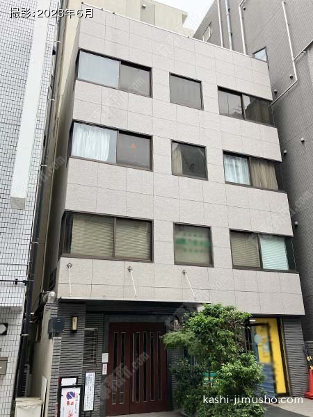 本郷サンハイツの外観