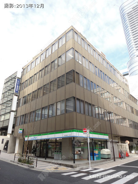 菅山ビルの外観
