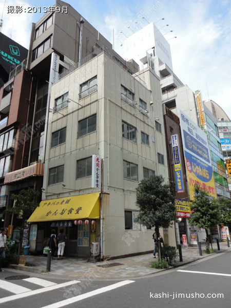前川ビルの外観