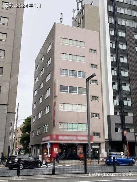山一ビルの外観