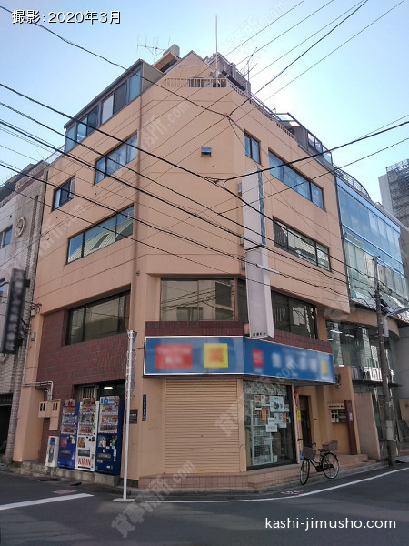 村澤ビルの外観