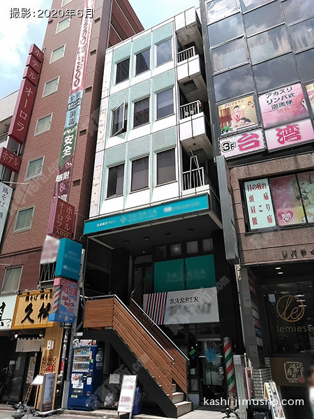 山鹿ビルの外観