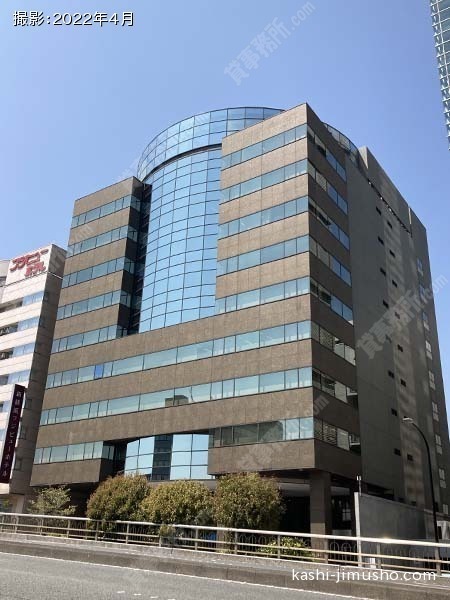 プライム新横浜ビルの外観