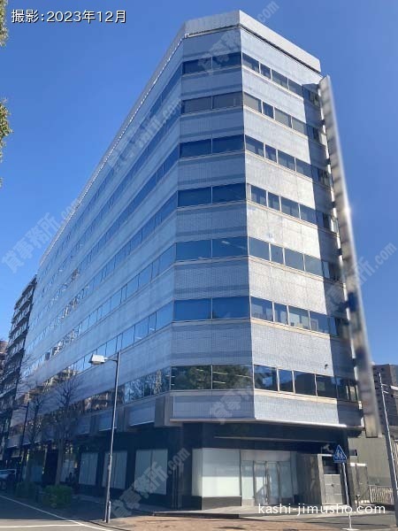 新横浜AKビルの外観