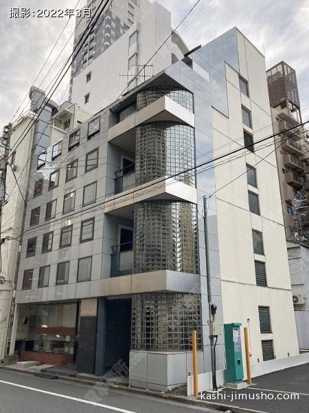 Ｏ.Ｓサンプラザビルの外観