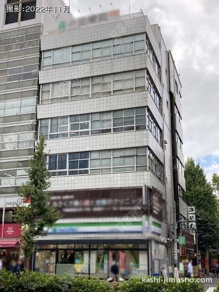 山上ビルの外観