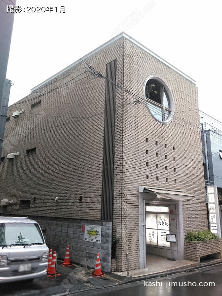 アデッソ西麻布ビルの外観