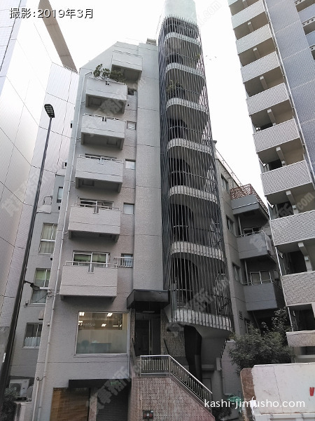 松久ハイツの外観