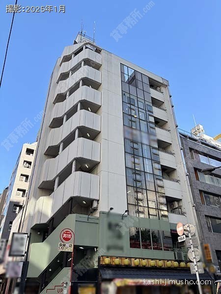 リバティ8ビルの外観