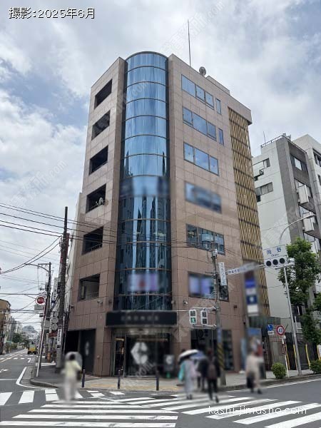 ペレネ和平ビルの外観