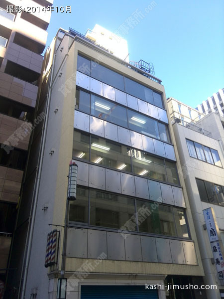 鳥居ビルの外観