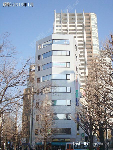 駅前田辺ビルの外観