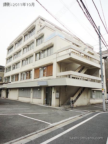 ペリエ池袋の外観
