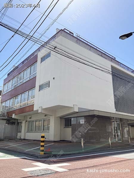 新宿山崎ビルの外観