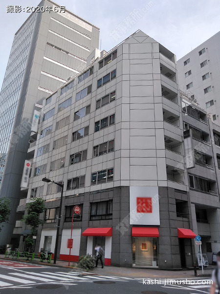 銀座スイムビルの外観