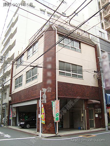 蓮見ビルの外観