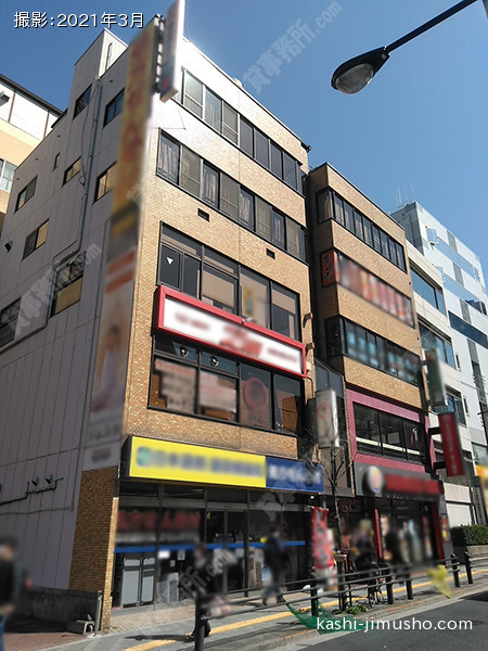 飯田橋西口ビルの外観