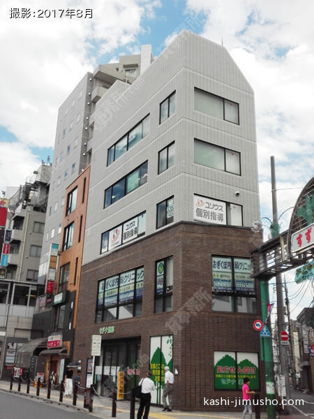 いづみビルの外観