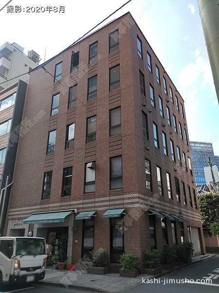 加納ビルの外観