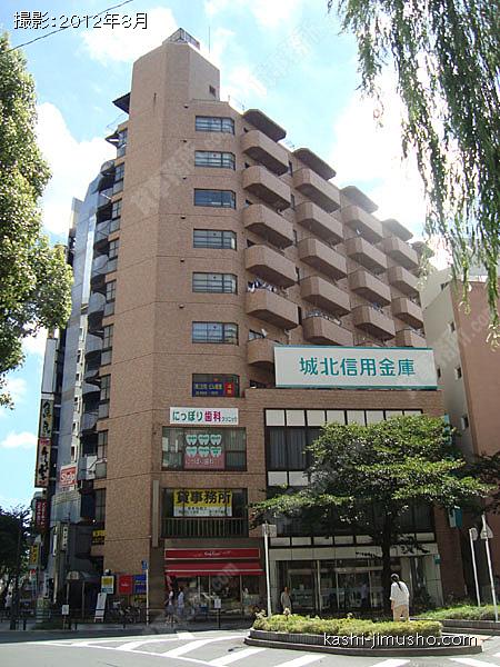 堀口日興ビルの外観