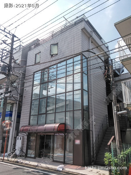 Y.C.Cビルの外観