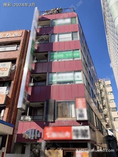 コロナビルの外観