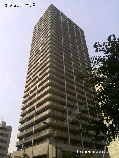 ステーションフロントタワーの外観