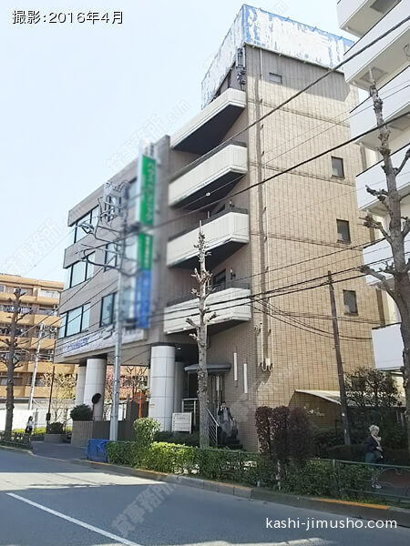 南関町ビルの外観