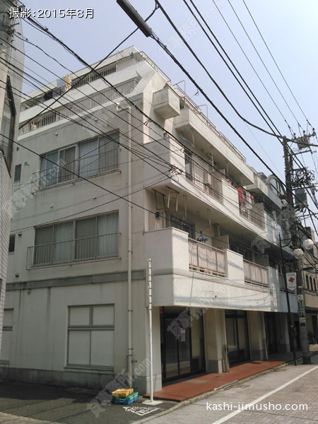 白山コーポラス西棟の外観