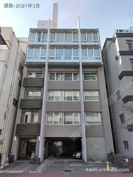 板硝子会館の外観