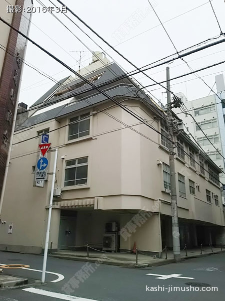 小島ビルの外観