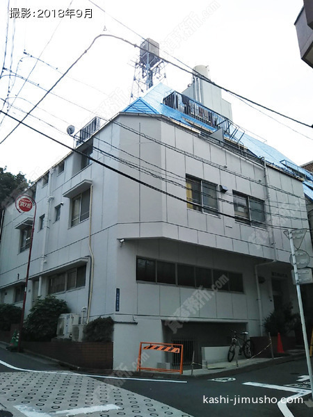 第三向山ビルの外観