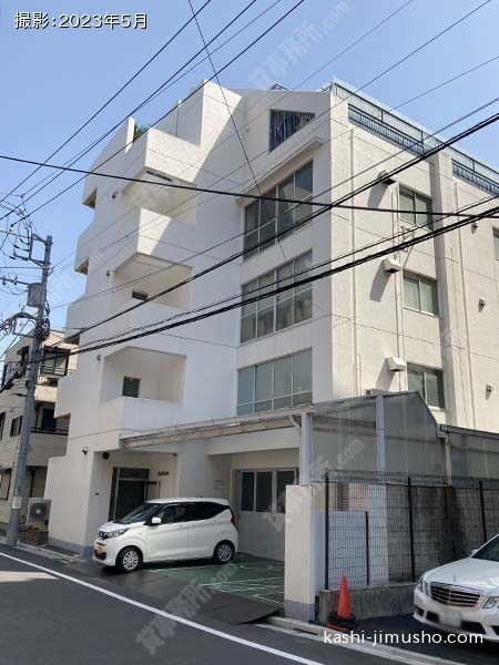 真善美ビルの外観