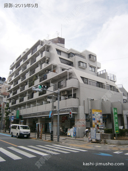 ライオンズプラザ町屋の外観