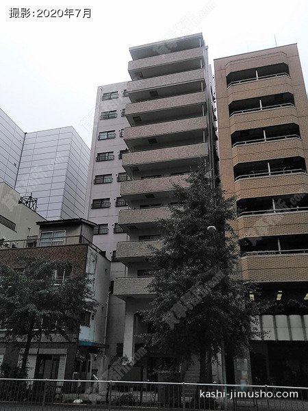中銀音羽マンシオンの外観